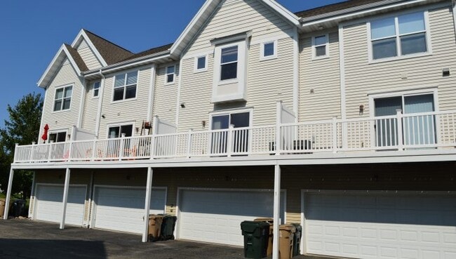 Building Photo - 5 Sabertooth Ln
