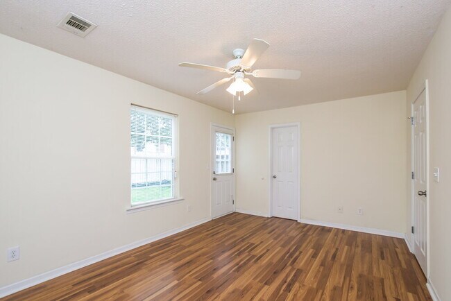 Foto del edificio - 52 Middleton Ct SE