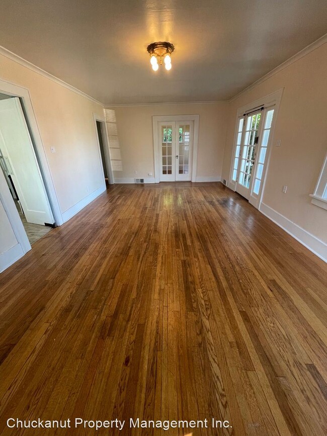 Building Photo - 4 br, 1 bath House - 1418 N. Garden St.