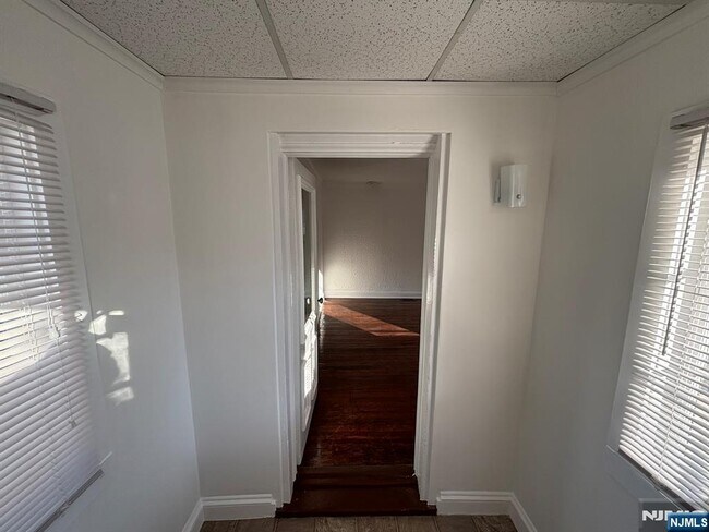 Foto del edificio - 86 Ringwood Ave