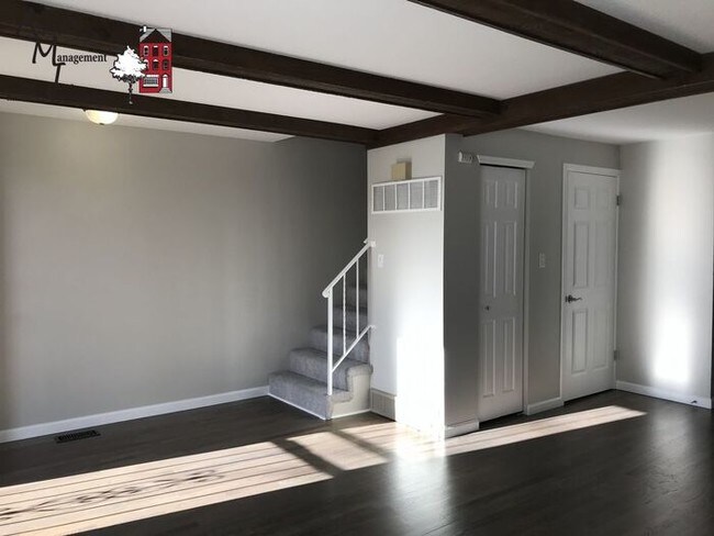 Foto del edificio - 438 Gladiola St