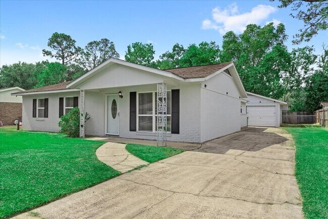 Foto del edificio - 7609 Hammond Dr