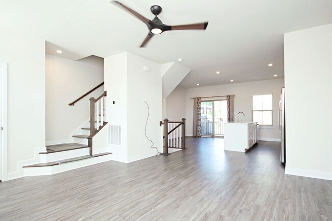 Building Photo - Pet Friendly Rivanna Village Townhome (Lea...