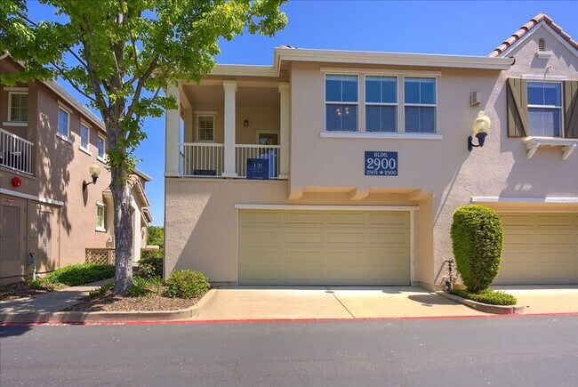 Building Photo - Upgraded 2BD/2BA Condo Near Empire Ranch G...