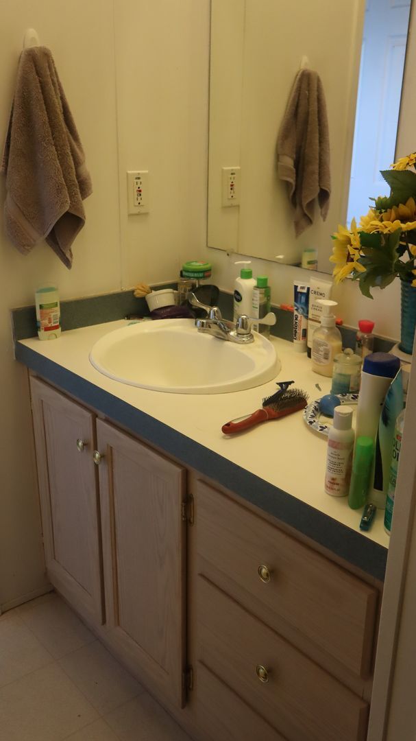 Building Photo - NICE MANUFACTURED HOME!