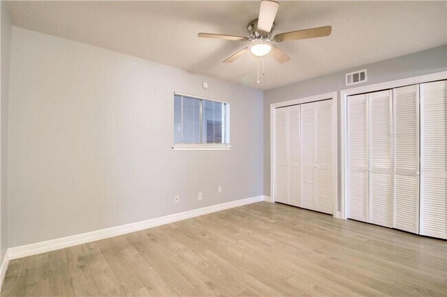 Building Photo - Charming 2 Bedroom, 1 Bath Condo in Prime North Central Austin Location
