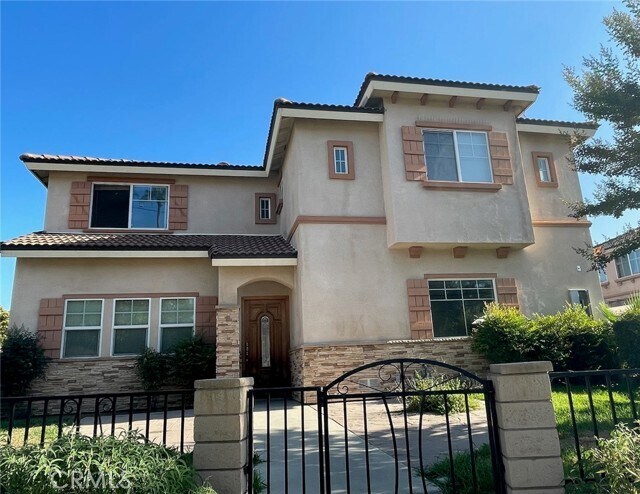 Foto principal - 1397 W Phillips Blvd