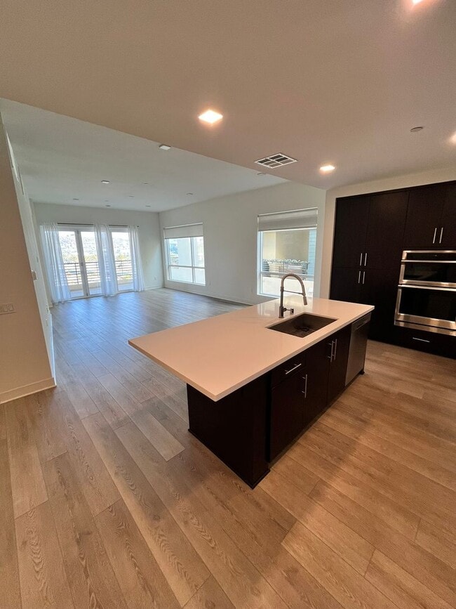 Building Photo - February Ready! Modern Mission Valley Condo in Civita Park