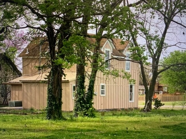 Foto del edificio - 2026 E 3rd Ave