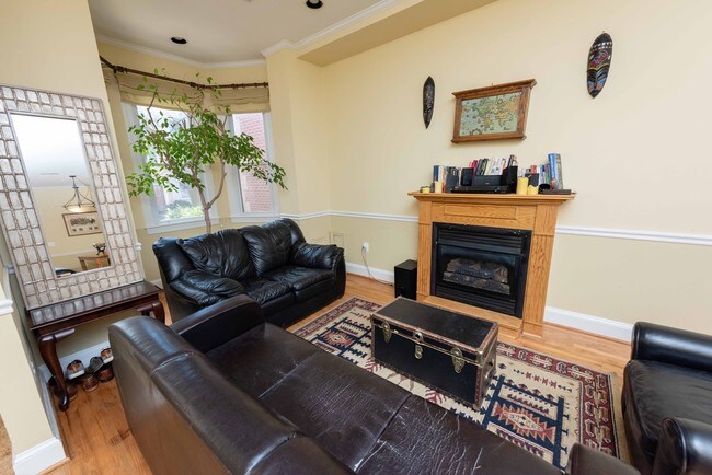 Foto del edificio - 1418 5th St NW