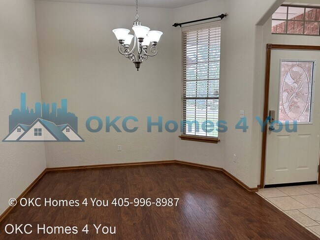 Foto del edificio - 4 br, 2 bath House - 525 Madeline Lane