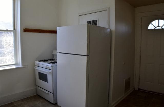 Foto del edificio - 1254 N Maplewood Ave