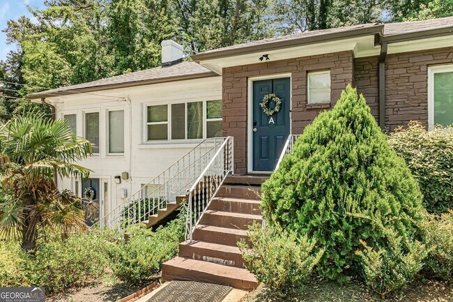 Foto del edificio - 2100 Cascade Rd