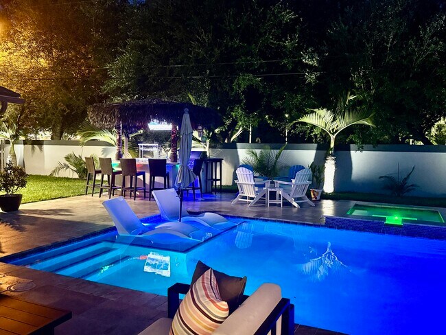 Foto del edificio - 3930 Sherwood Blvd