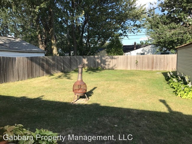 Foto del edificio - 3 br, 1 bath House - 26520 Academy