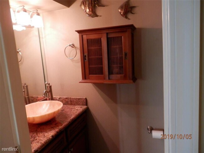 Building Photo - 3 br, 1 bath House - 515 Clear Lake Road