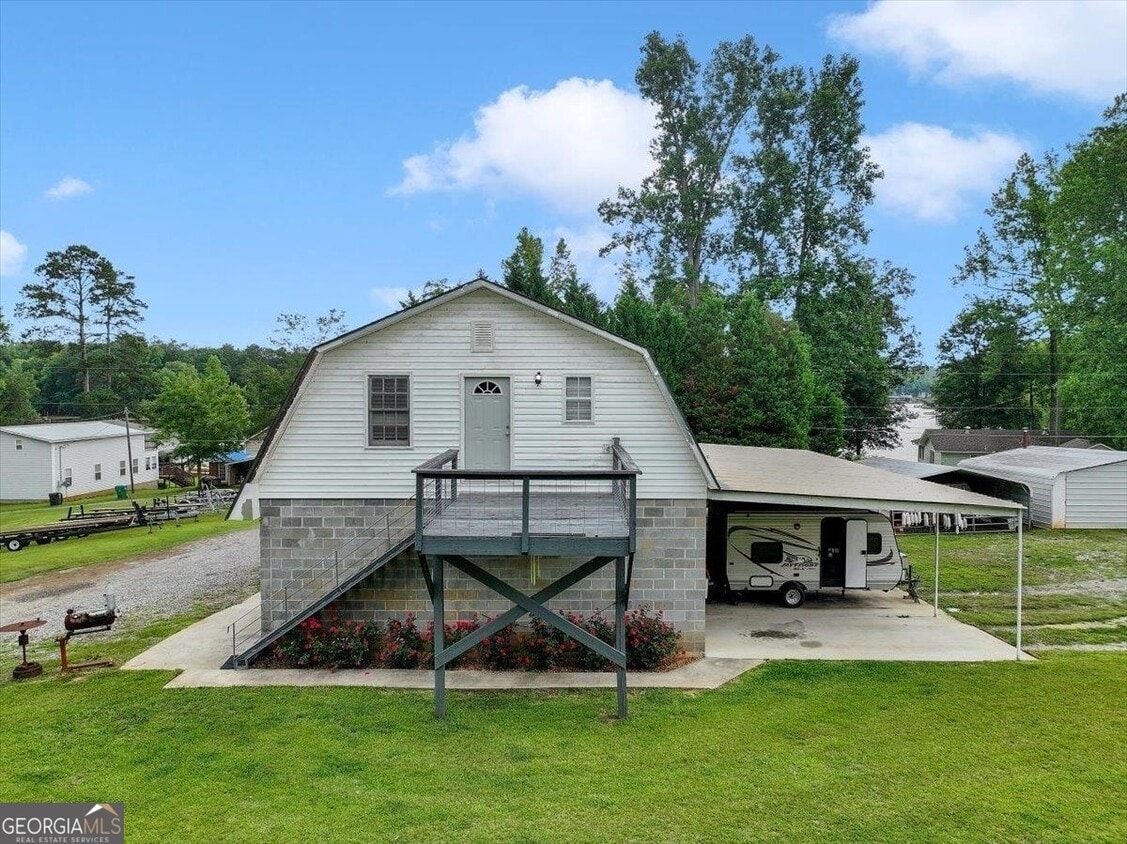 Primary Photo - 110 Cedar Ln NW