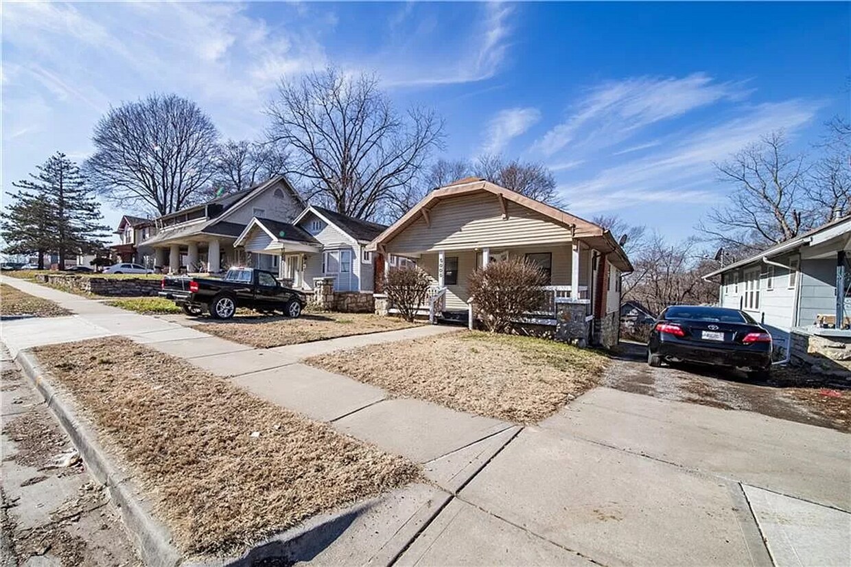 Foto principal - Updated Bungalow in KC
