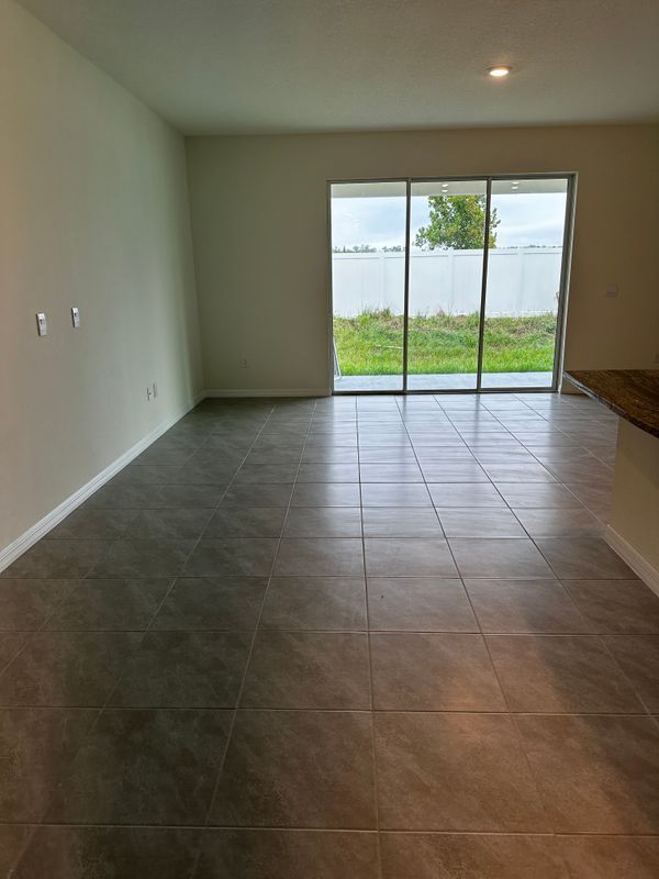 Foto del edificio - 9279 Rock Harbour Wy