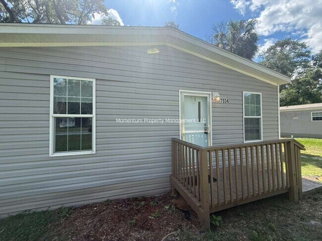 Foto del edificio - Gorgeous 3/2 Brooksville Available Now !