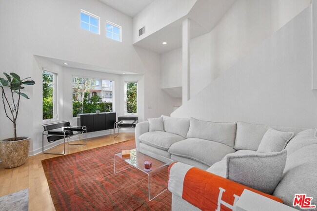 Foto del edificio - 4371 Troost Ave