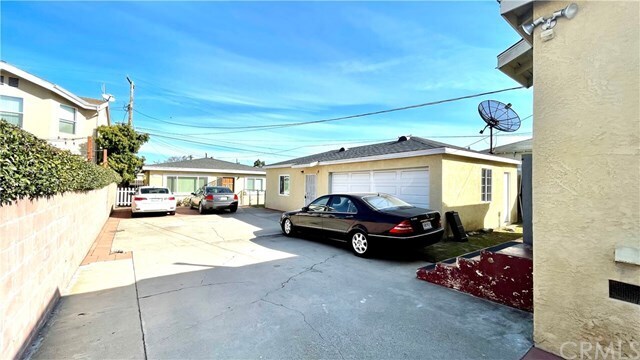 Foto del edificio - 4311 W 169th St