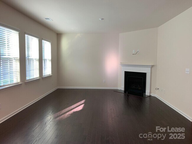 Foto del edificio - 143 Wrangell Dr