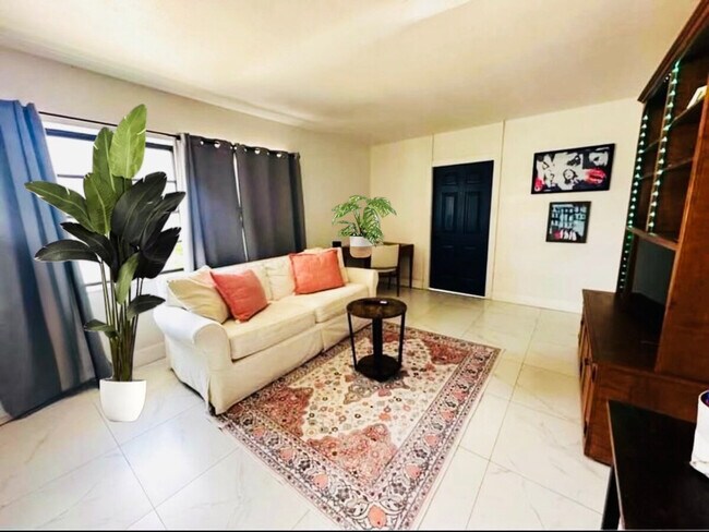 Foto del edificio - 2932 NW 10th Ave