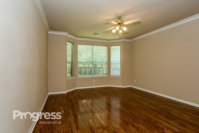 Building Photo - 3931 Echo Mountain Dr