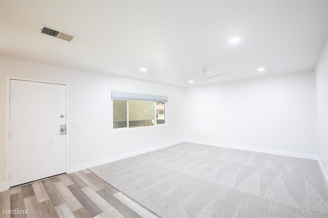 Building Photo - 2 br, 2 bath Condo - 1950 S Palm Canyon Dr...