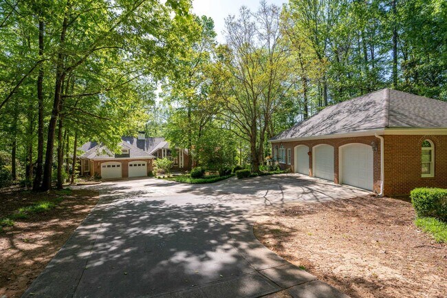 Building Photo - 149 Cedar Cove Dr