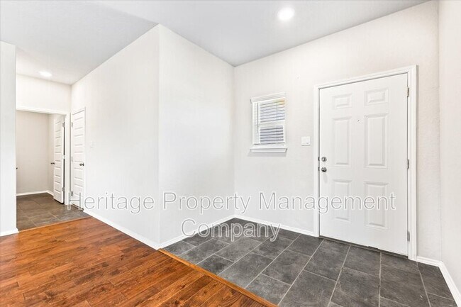 Foto del edificio - 1053 Fisher Wy