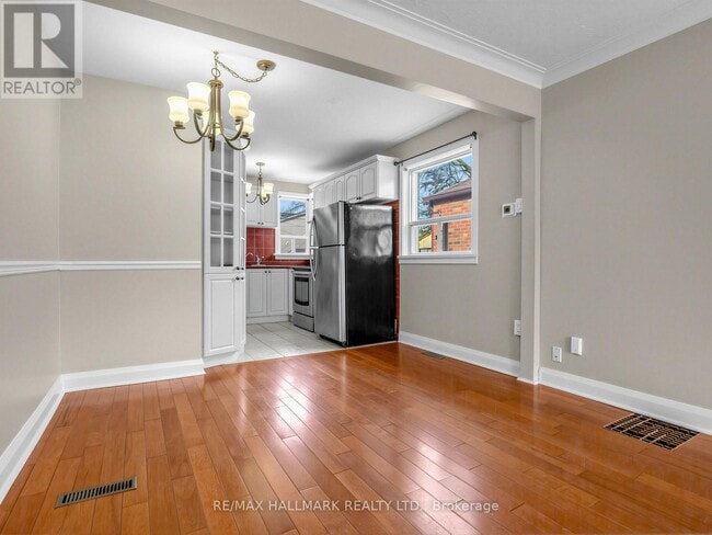 Photo du bâtiment - 84 St Hubert Ave