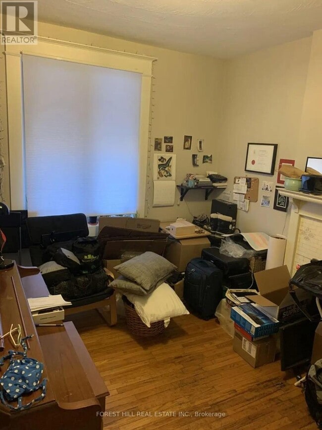 Building Photo - 338 St Clarens Ave