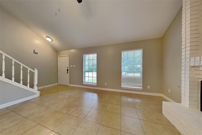 Foto del edificio - 57 Rockfern Ct