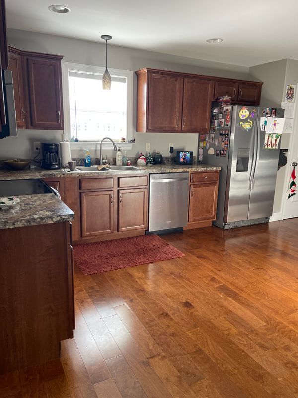 Foto del edificio - 1650 Mathew Dr