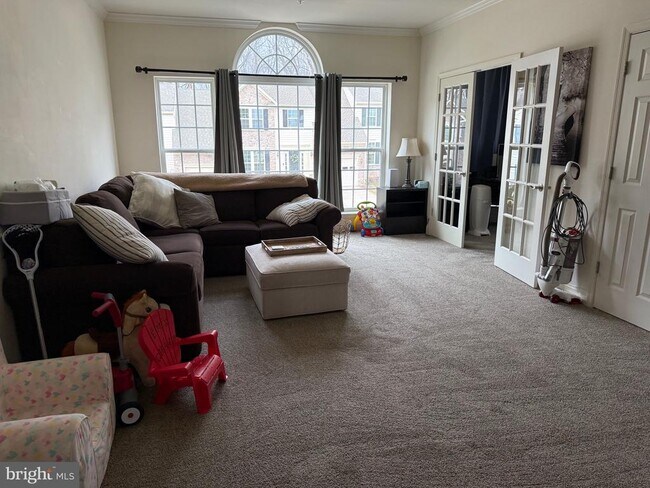 Building Photo - 711 Perthshire Pl