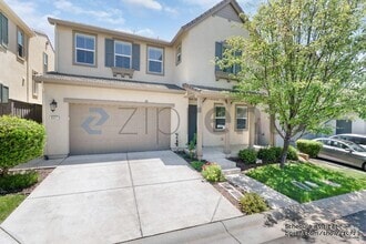 Building Photo - 941 Bracken Ct