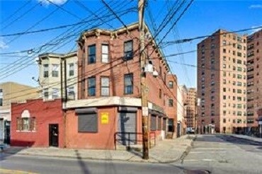 Primary Photo - 23 Park Hill Ave