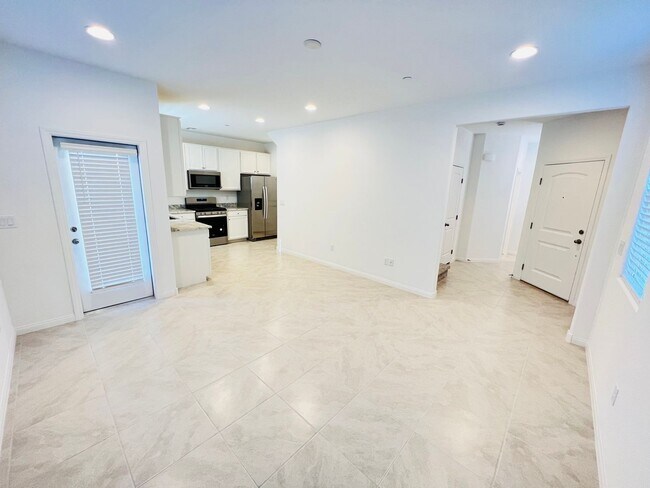 Building Photo - NEW NEW NEW Cadence 4 Bedroom
