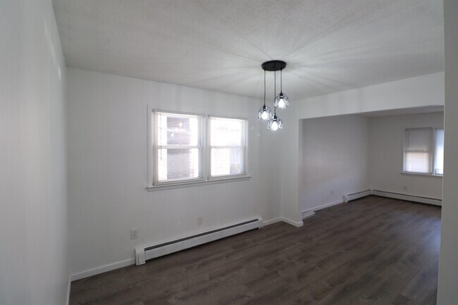 Building Photo - 227 58th St