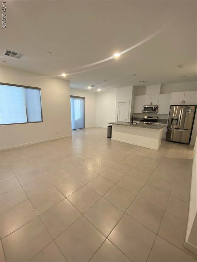 Foto del edificio - 3211 Centano Ave