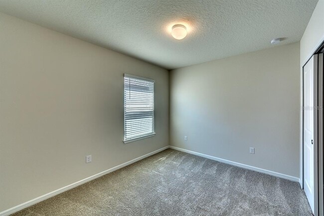 Foto del edificio - 8921 Royal River Cir