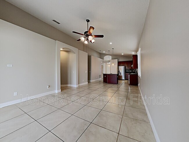 Building Photo - 2053 Cedar Garden Dr