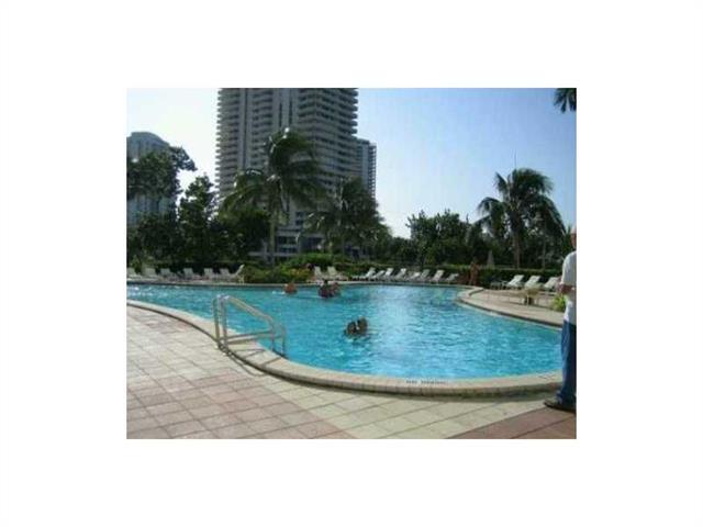 Building Photo - 19390 Collins Ave