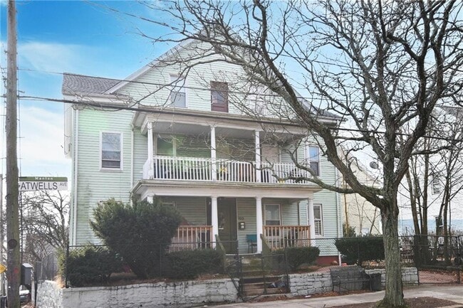 Building Photo - 910 Atwells Ave