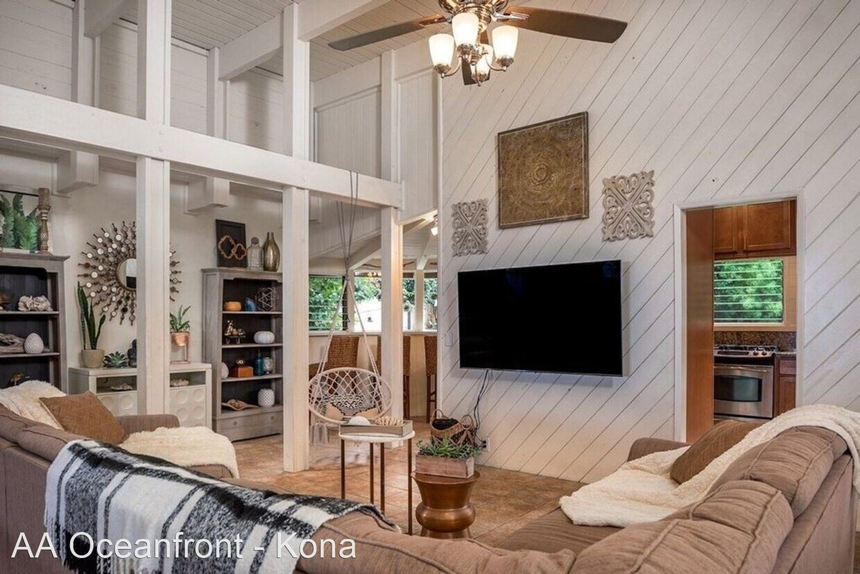 Foto principal - 3 br, 2 bath House - 75-786 Hiona Street