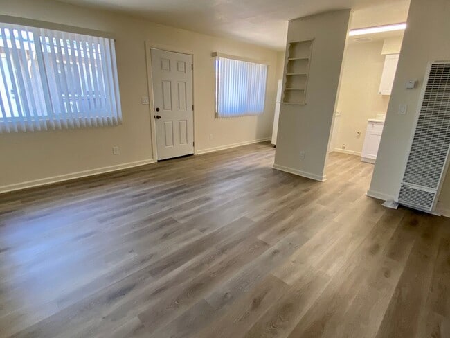 Foto del edificio - NSUR1259 2205 Cedar1-4