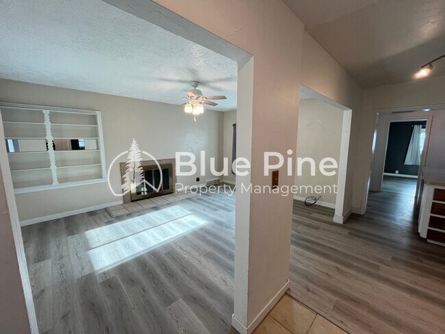 Foto del edificio - 108 Horrocks Dr