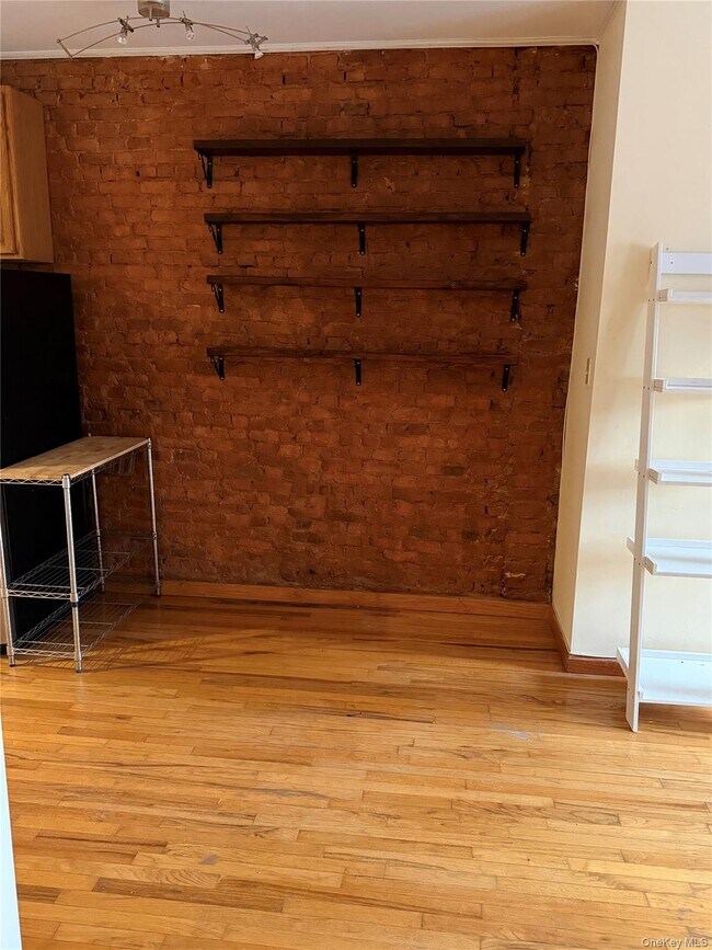 Foto del edificio - 421 E 119th St